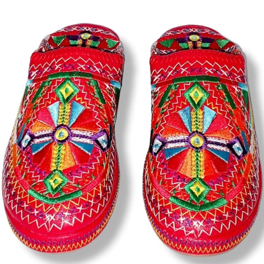 thumbnail image 2 of Traditional Moroccan Berber Babouche - Pointed Toe Natural Leather Mules For Men 2 of 2